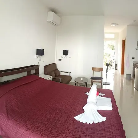 Beachfront Pool Villa And Apartment Koh Chang Exterior photo