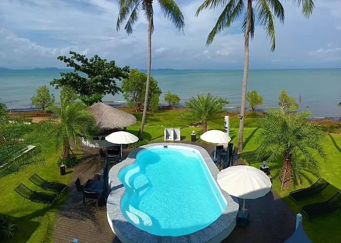 Beachfront Pool Villa And Apartment