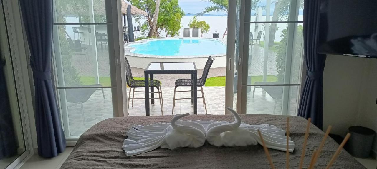 Beachfront Pool And