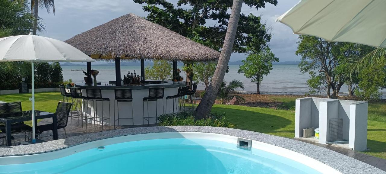 Beachfront Pool And Koh Chang